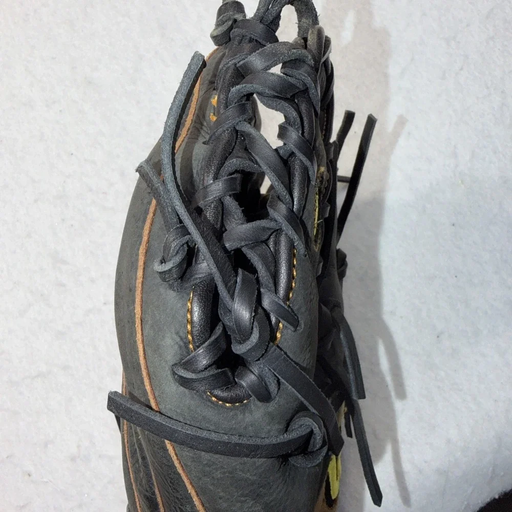 Wilson Pro Soft Yak 11.5 A1500BB0TIF Ecco Leather Baseball Glove Right RHT